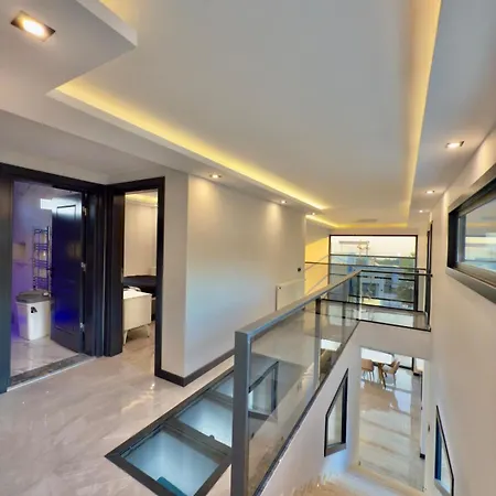 Luxury With Private Pool 빌라 *